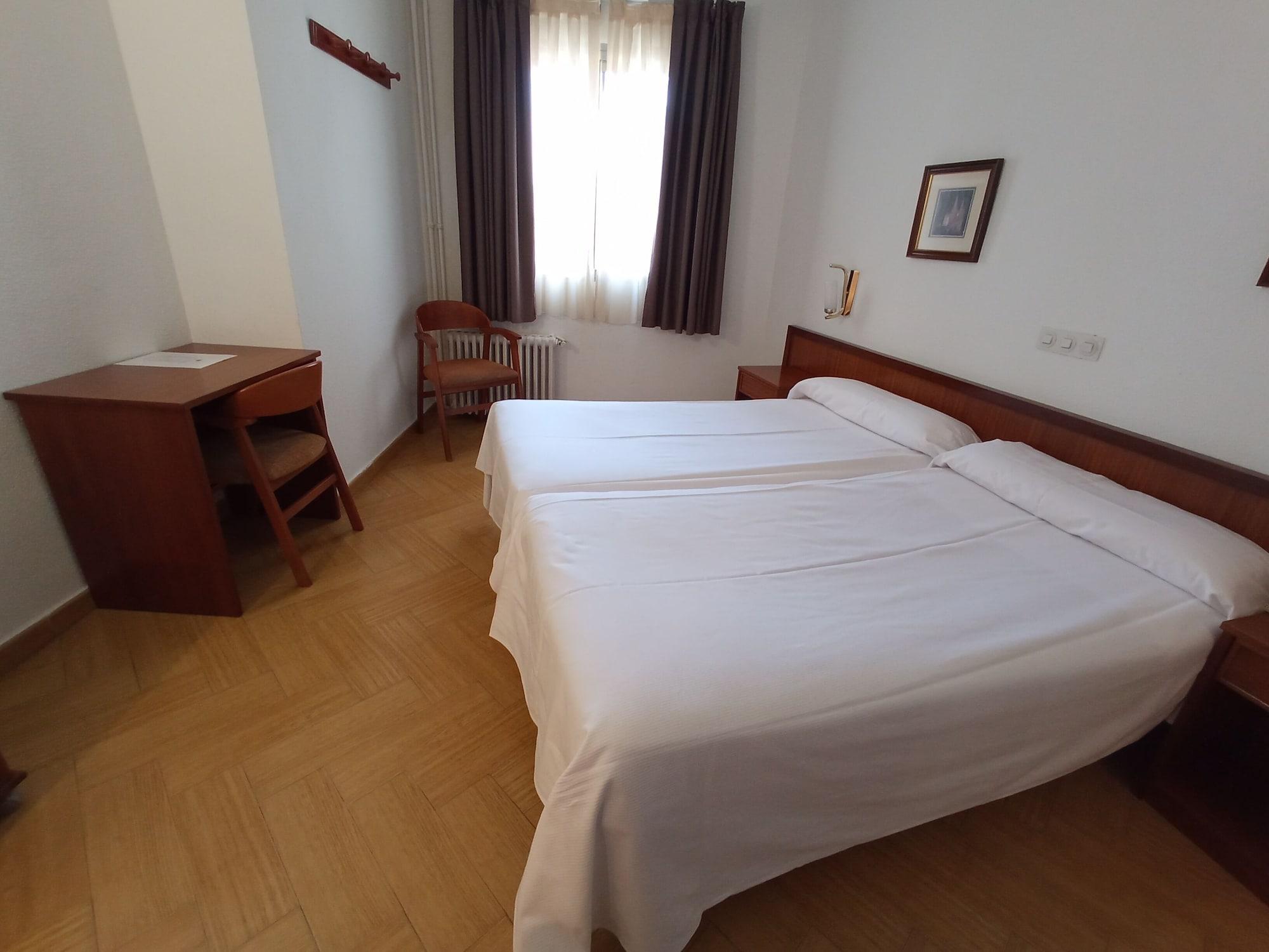 Hotel Ele Acueducto Сеговия Экстерьер фото
