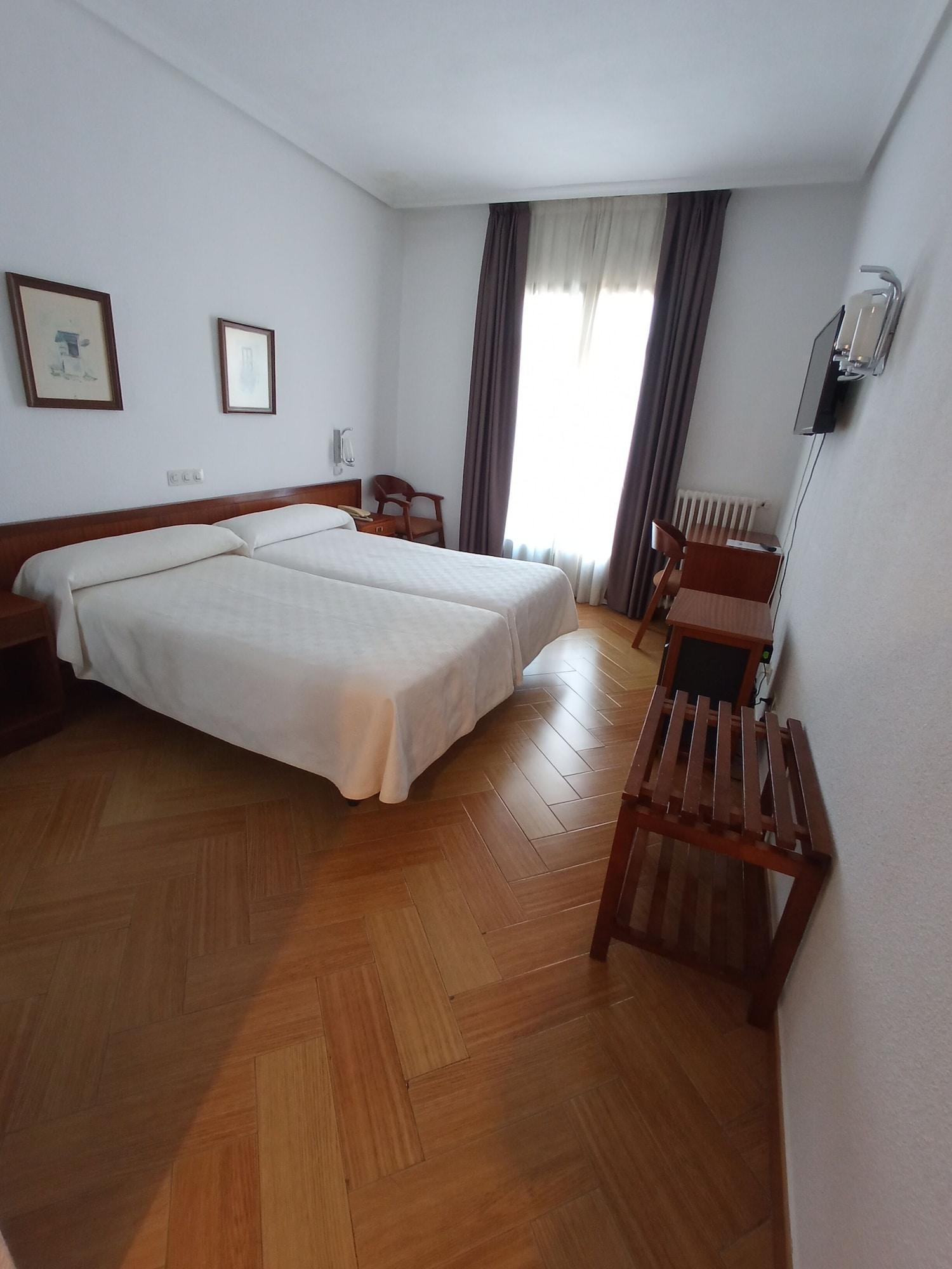 Hotel Ele Acueducto Сеговия Экстерьер фото