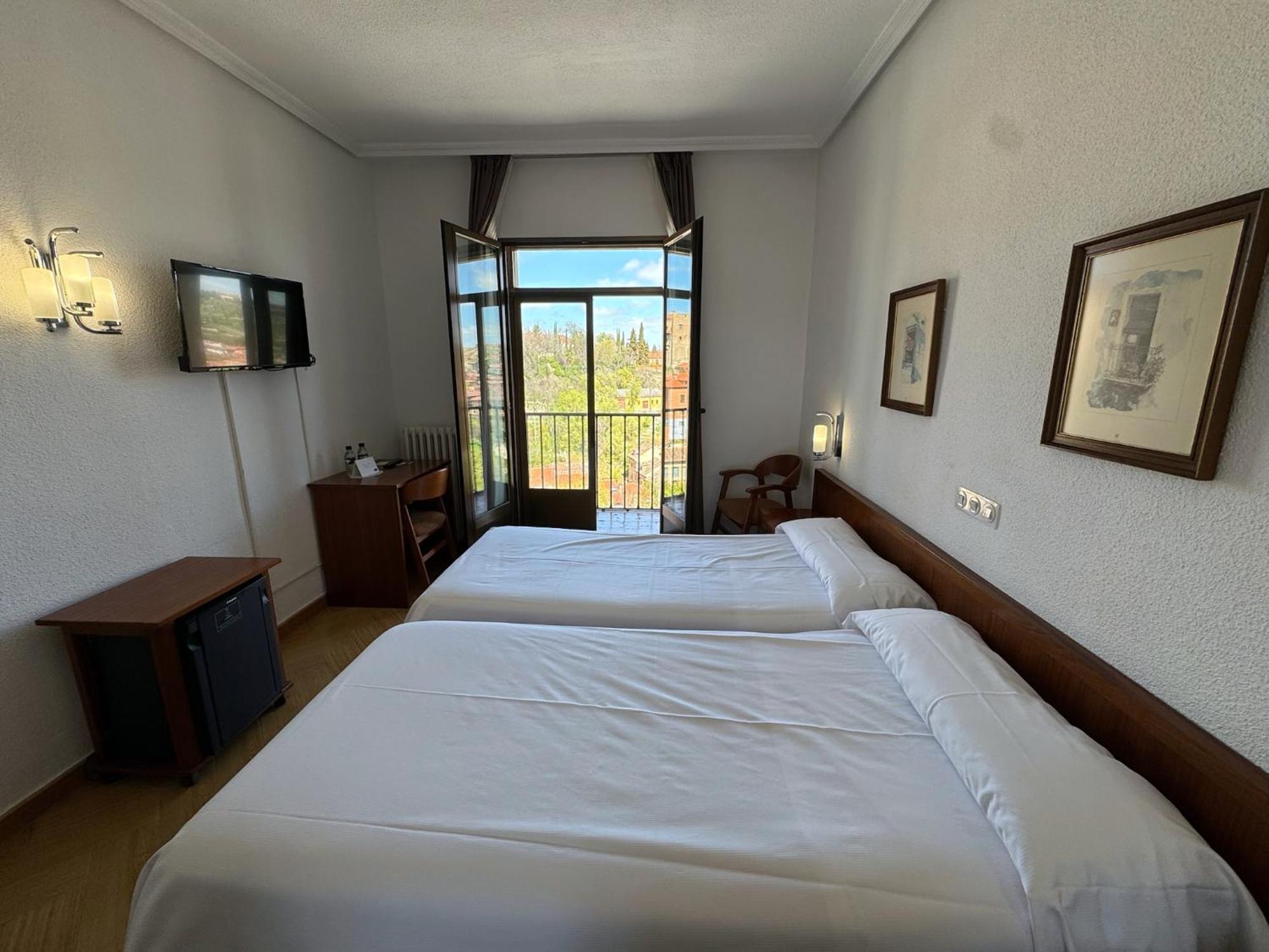 Hotel Ele Acueducto Сеговия Экстерьер фото
